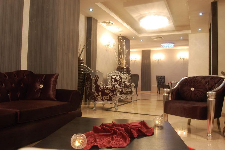 Отель Grand Center Boutique Кирения Экстерьер фото